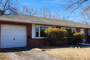 8419 Falmouth Dr, Saint Louis, MO 63121 - Photo 1