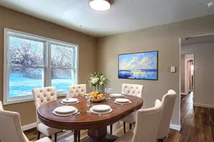 8419 Falmouth Dr, Saint Louis, MO 63121 - Photo 5