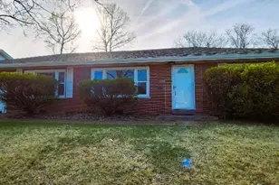 8419 Falmouth Dr, Saint Louis, MO 63121 - Photo 1