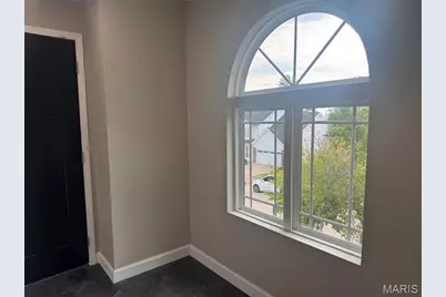 4829 Crosswood Drive, Saint Louis, MO 63129 - Photo 9