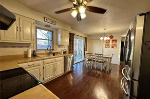 217 Greenbrier Dr, Cape Girardeau, MO 63701 - Photo 5