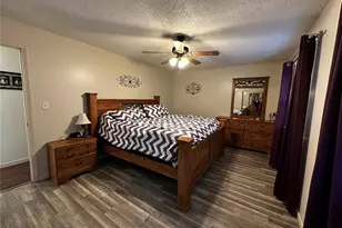 217 Greenbrier Dr, Cape Girardeau, MO 63701 - Photo 9