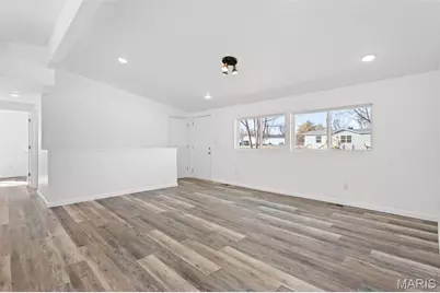 110 Madison Rene Avenue, Moscow Mills, MO 63362 - Photo 5