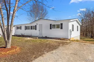 110 Madison Rene Ave, Moscow Mills, MO 63362 - Photo 3