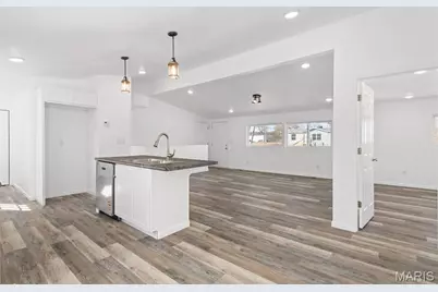 110 Madison Rene Avenue, Moscow Mills, MO 63362 - Photo 9