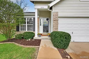 1200 Hunters Chase Dr, Eureka, MO 63025 - Photo 5