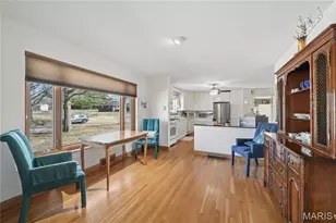 838 Middleboro Dr, Saint Louis, MO 63125 - Photo 7