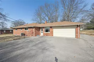 838 Middleboro Dr, Saint Louis, MO 63125 - Photo 23