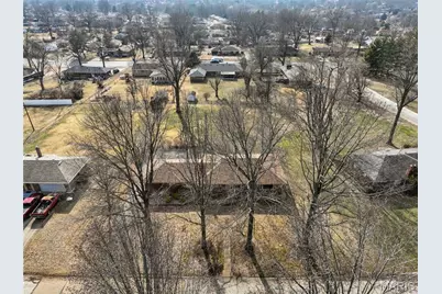 838 Middleboro Drive, Saint Louis, MO 63125 - Photo 3