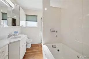 838 Middleboro Dr, Saint Louis, MO 63125 - Photo 13