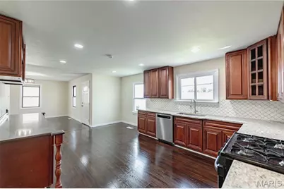 2686 Creve Coeur Mill Road, Maryland Heights, MO 63043 - Photo 7