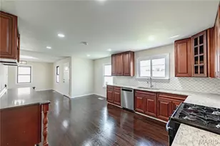 2686 Creve Coeur Mill Rd, Maryland Heights, MO 63043 - Photo 7