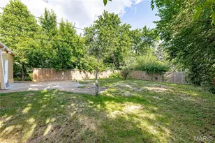 2686 Creve Coeur Mill Rd, Maryland Heights, MO 63043 - Photo 33