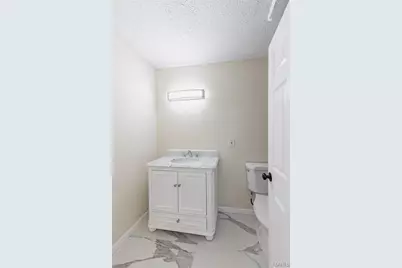 2686 Creve Coeur Mill Road, Maryland Heights, MO 63043 - Photo 19