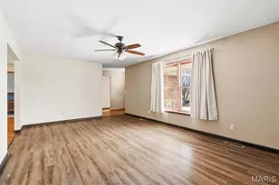 947 S 2nd St, Festus, MO 63028 - Photo 7