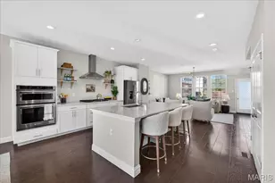 1087 E Linden Ave, Saint Louis, MO 63117 - Photo 7