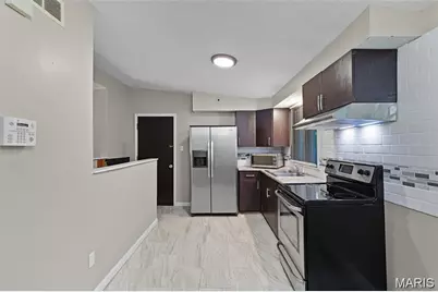 9614 Winkler Drive, Saint Louis, MO 63136 - Photo 5