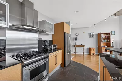 4100 Forest Park Avenue #307, Saint Louis, MO 63108 - Photo 17