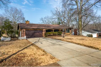 513 Scottsdale Road, Kirkwood, MO 63122 - Photo 1