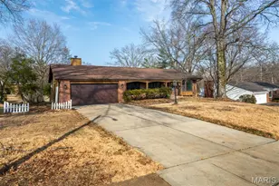 513 Scottsdale Rd, Kirkwood, MO 63122 - Photo 1