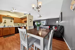 681 Ballantrae Dr, Wentzville, MO 63385 - Photo 9