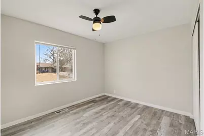 2855 Devonshire Drive, Florissant, MO 63033 - Photo 13