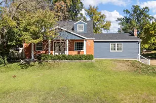 1001 Barberry Ln, Kirkwood, MO 63122 - Photo 1