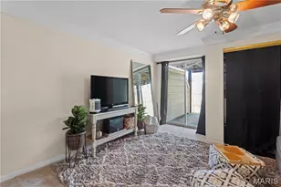 12075 Autumn Lakes Dr, Maryland Heights, MO 63043 - Photo 17