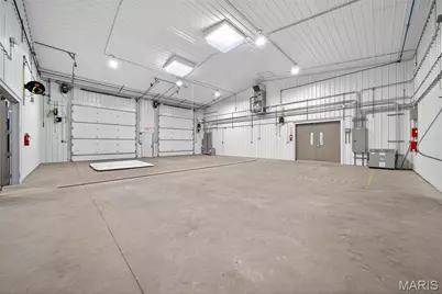 1834 W Outer Highway 61, Moscow Mills, MO 63362 - Photo 17