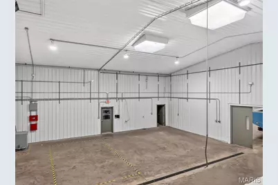 1834 W Outer Highway 61, Moscow Mills, MO 63362 - Photo 49