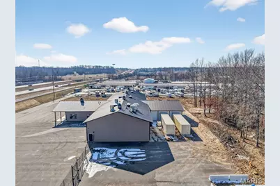 1834 W Outer Highway 61, Moscow Mills, MO 63362 - Photo 41