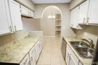 132 Shirley Ridge Drive, Saint Charles, MO 63304 - Photo 5