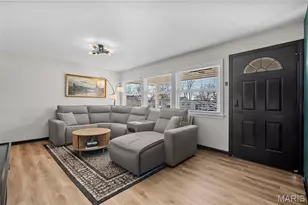 6321 Sheppard Dr, Affton, MO 63123 - Photo 5