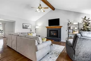 11 Augusta Downs Dr, Saint Peters, MO 63376 - Photo 9