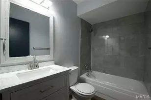 9448 Ardmore Dr, Bellefontaine Neighbors, MO 63137 - Photo 13