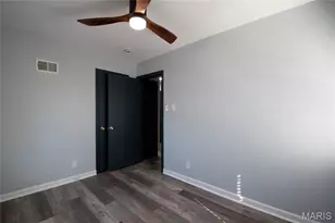 9448 Ardmore Dr, Bellefontaine Neighbors, MO 63137 - Photo 15