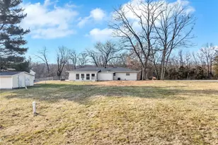 1220 S Point Prairie Rd, Wentzville, MO 63385 - Photo 25