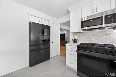 1388 Wakeshire Terrace, Ballwin, MO 63011 - Photo 17