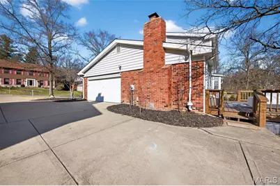1388 Wakeshire Terrace, Ballwin, MO 63011 - Photo 63