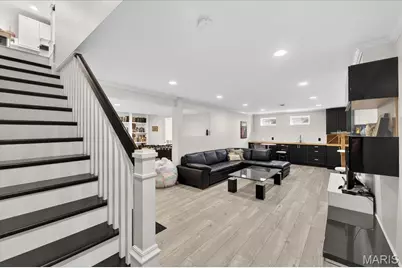 1324 Brynnwood Drive, Ladue, MO 63124 - Photo 31