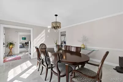 1324 Brynnwood Drive, Ladue, MO 63124 - Photo 9