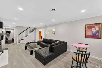 1324 Brynnwood Drive, Ladue, MO 63124 - Photo 33