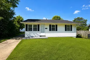6005 Shillington Dr, Berkeley, MO 63134 - Photo 1