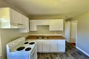 6005 Shillington Dr, Berkeley, MO 63134 - Photo 5