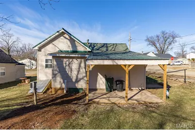 202 S Cantwell Lane, Desloge, MO 63601 - Photo 5