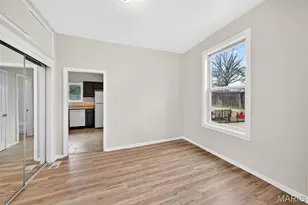 4028 Schiller Pl, Saint Louis, MO 63116 - Photo 11