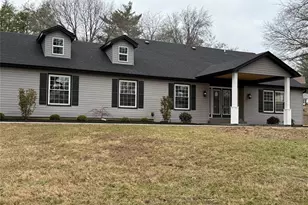 295 Ridge Trail Dr, Chesterfield, MO 63017 - Photo 1