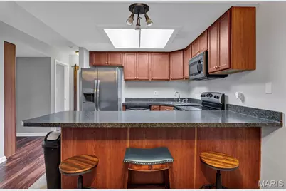 1465 Heritage Landing #403, Saint Charles, MO 63303 - Photo 5