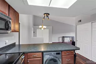 1465 Heritage Landing, Saint Charles, MO 63303 - Photo 7