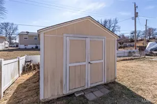 7824 Decatur Dr, Saint Louis, MO 63123 - Photo 43